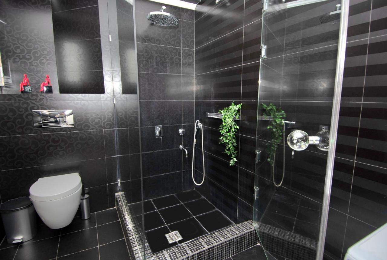 Aparthotel Mistral Luxury Living Néa Péramos Exterior foto